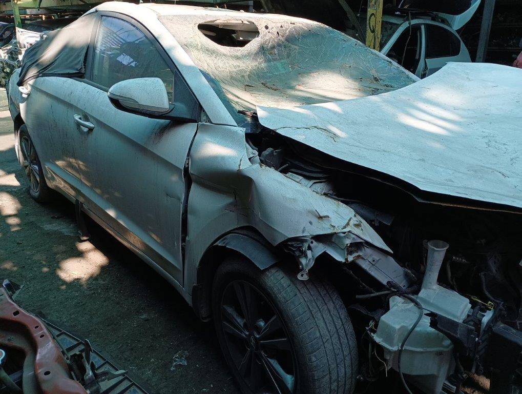  Hyundai ELANTRA 2016    EN DESARME